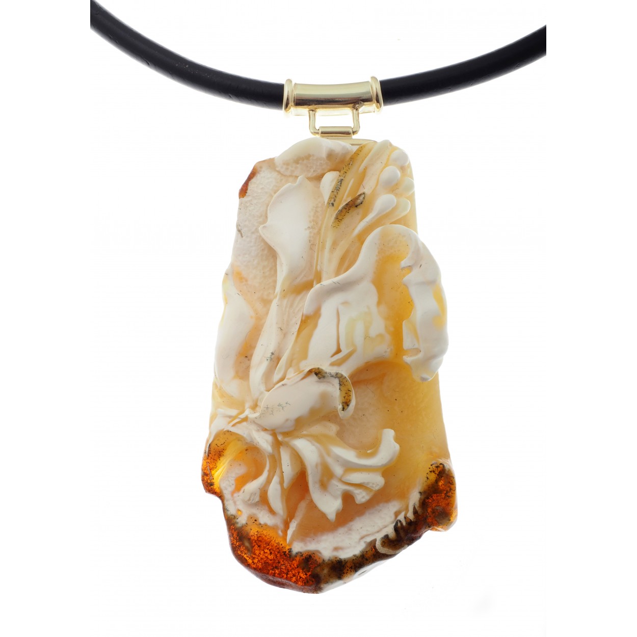  Flowers in Snow Amber Necklace